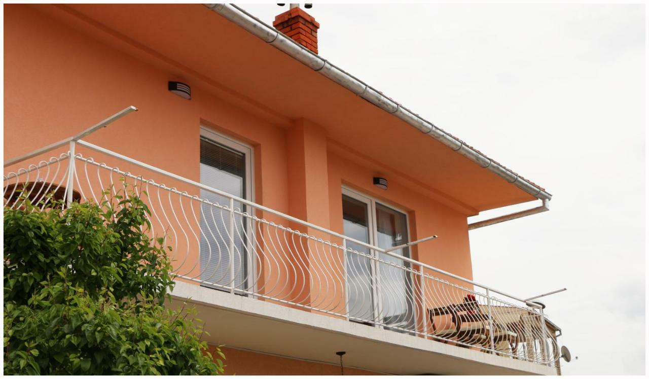 Apartman Loretta Primošten Exterior foto